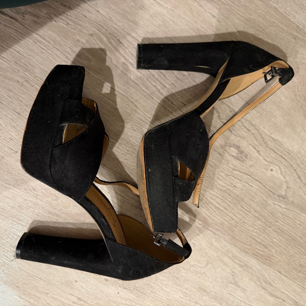 Jessica Simpson Black Platform Heels